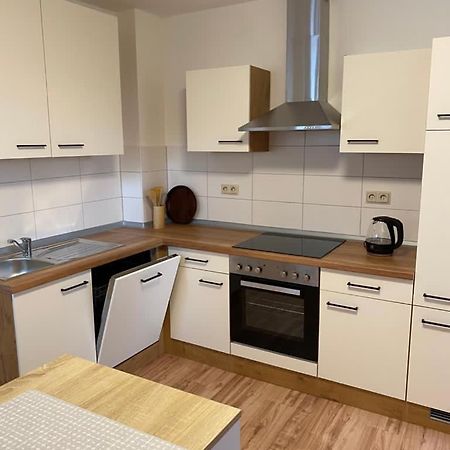 Familienfreundliche Ferienwohnung Anna Rollshausen Bagian luar foto